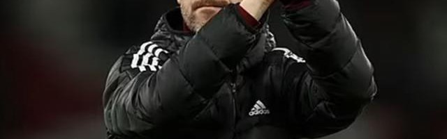 乐鱼体育官方网站-滕哈赫：曼联发挥并不理想 范德贝克伤势似乎不妙