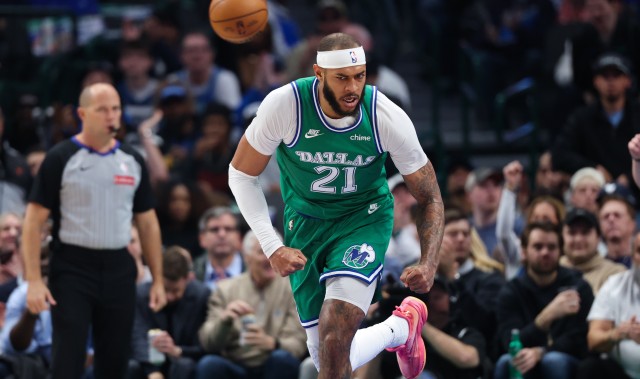 乐鱼体育官网-明天独行侠客战骑士 加福德&amp;克莱小概率出战 华盛顿存疑