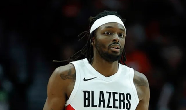 乐鱼体育官网入口-格兰特谈复出：大家都发挥很好，这让比赛变得更加轻松了