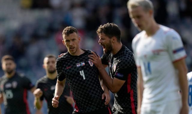 乐鱼体育官网-佩里西奇救主创历史 达利奇后悔赛前自废武功吗？